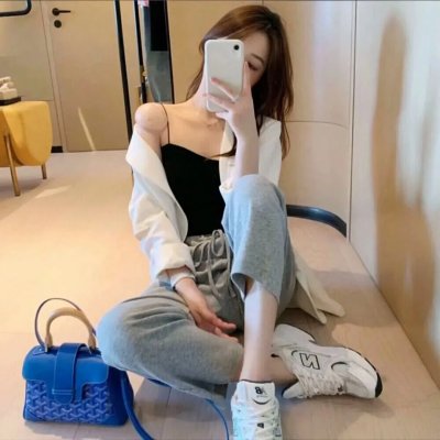 《贝尔戈维亚》海报